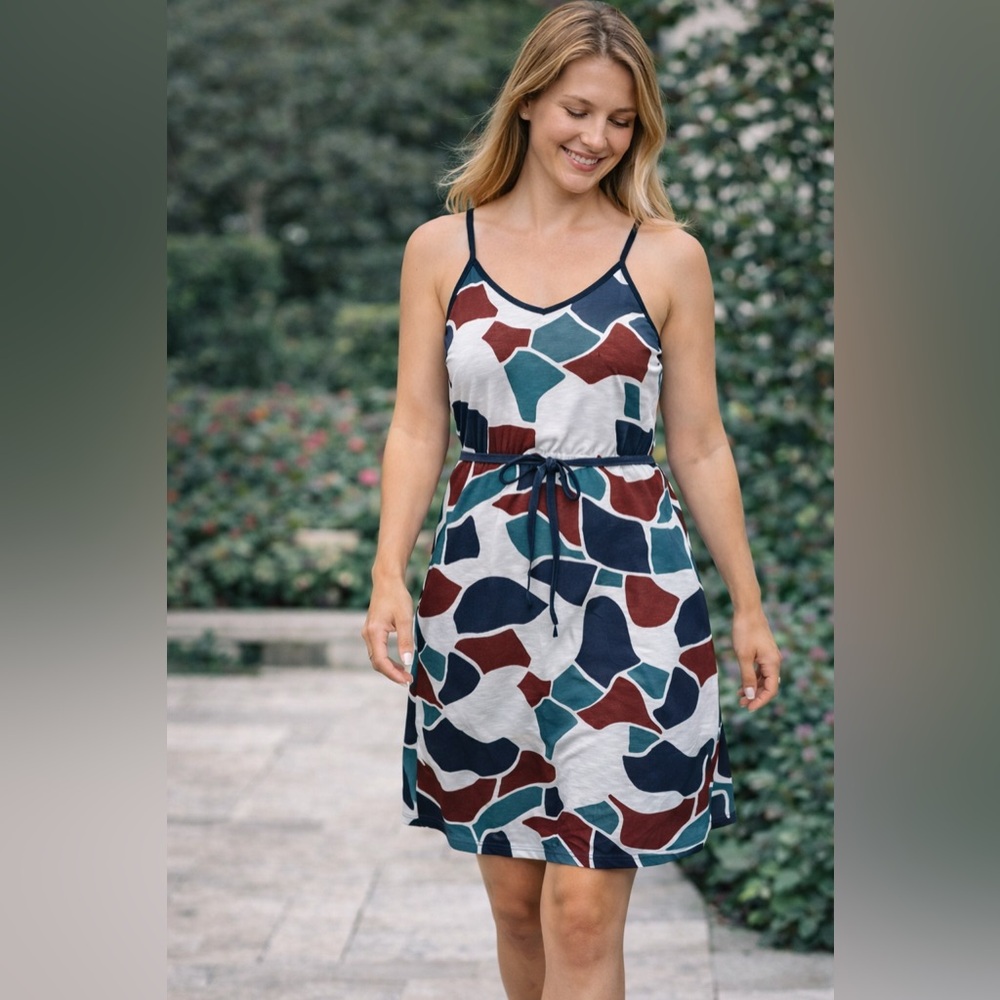 Everyday Perfect Dress Abstract Print Dress Criss Cross Back Medium Navy Teal